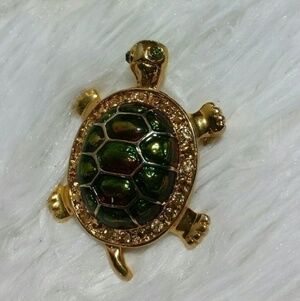 Vintage Turtle Gold Tone Brooch Pin